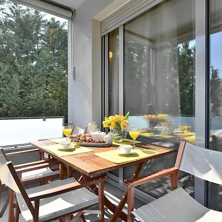 Apartment White Pebble - Luxury With Parking *
